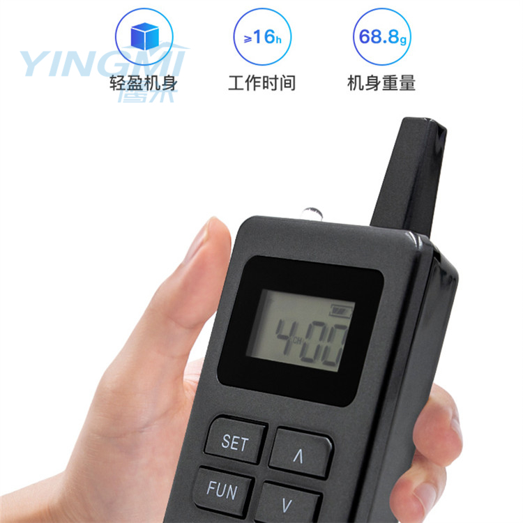 近幾年，各個地區(qū)大大小小的開辦展覽活動實在是不少，如商品展覽會、宣傳展覽會、貿易展覽會或者微型展覽會等； 可總是出現如下問題：1.游客游覽時匆匆而過，看的是自己理解到的意思和意義，無人解說只能在展會開辦時走一圈兒就算了。2.每件展物只有幾行少之又少的簡介，讓人難以汲取到展品的文化。3.看展覽變成了人人需要自力更生的事情，手機百度查、聽旁邊熟知的人說說，無法給游客清晰明了的進行講解，這是一種不負責的現象。 以上的問題是大眾所反饋，那么這些問題的根本原因所在就是因為缺少了講解器。